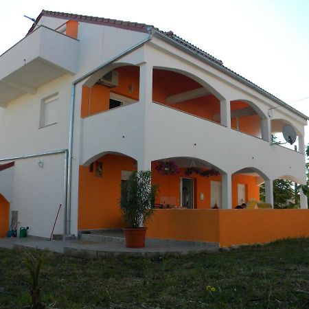 Apartmani Livk Debeljak المظهر الخارجي الصورة