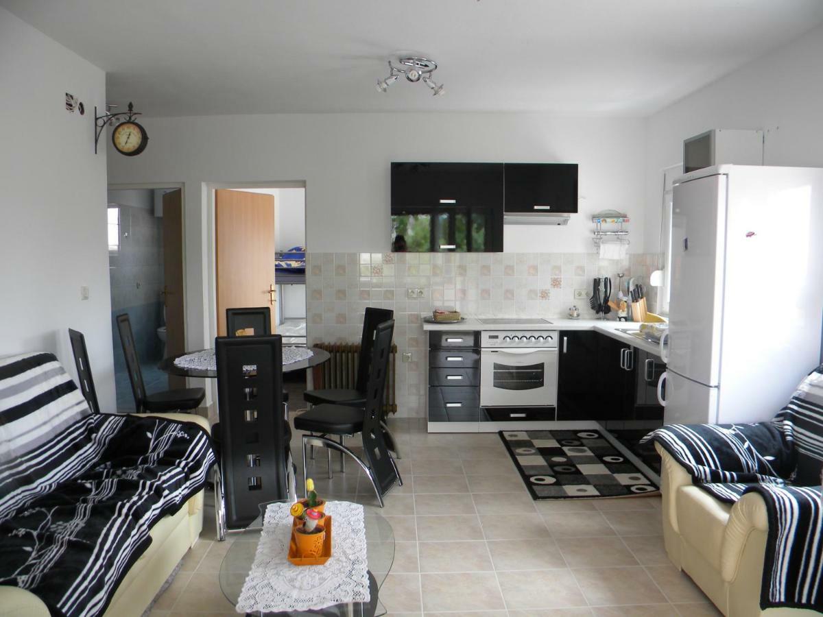 Apartmani Livk Debeljak المظهر الخارجي الصورة